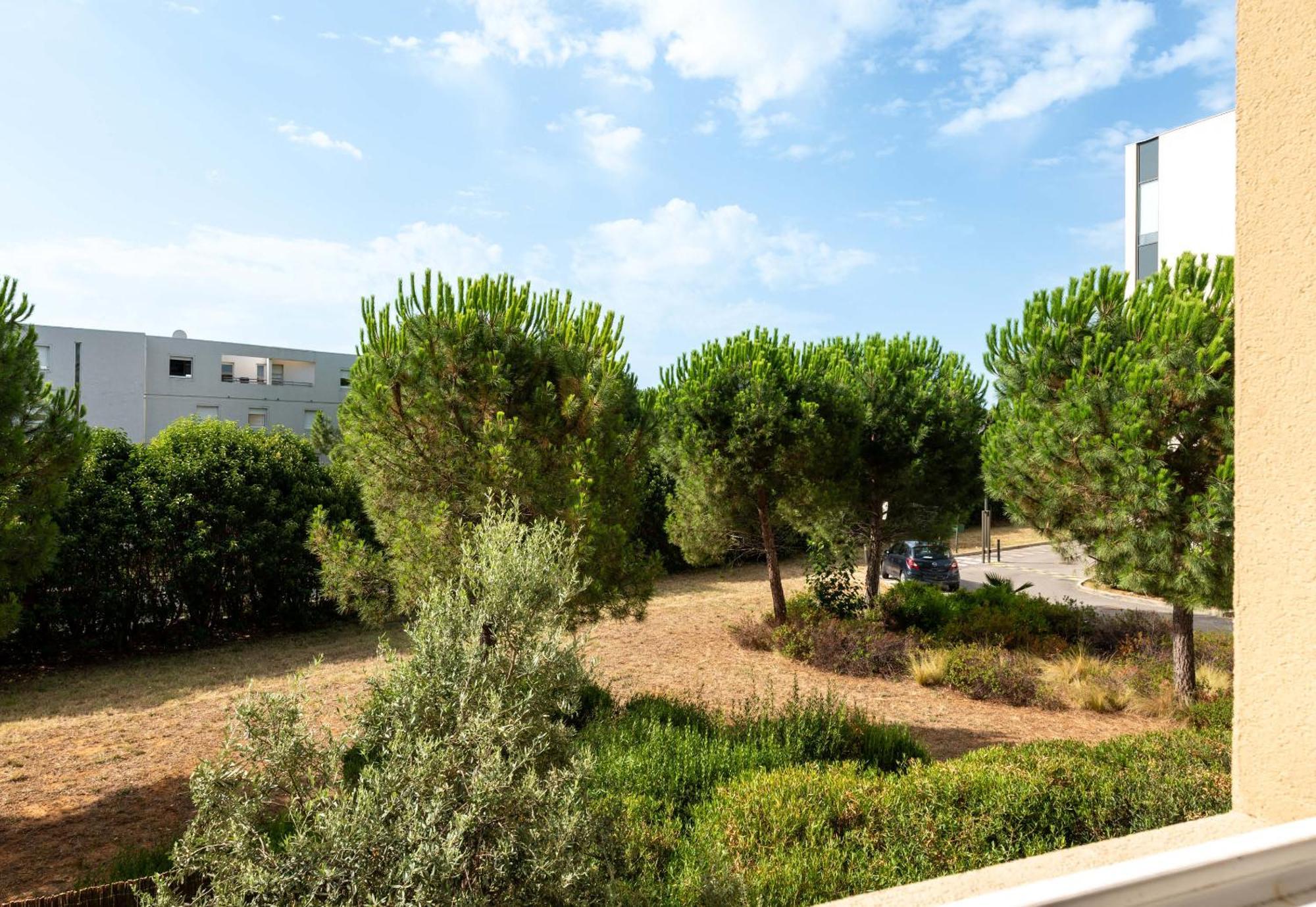 B&B Hotel Montpellier Centre Le Millenaire ภายนอก รูปภาพ