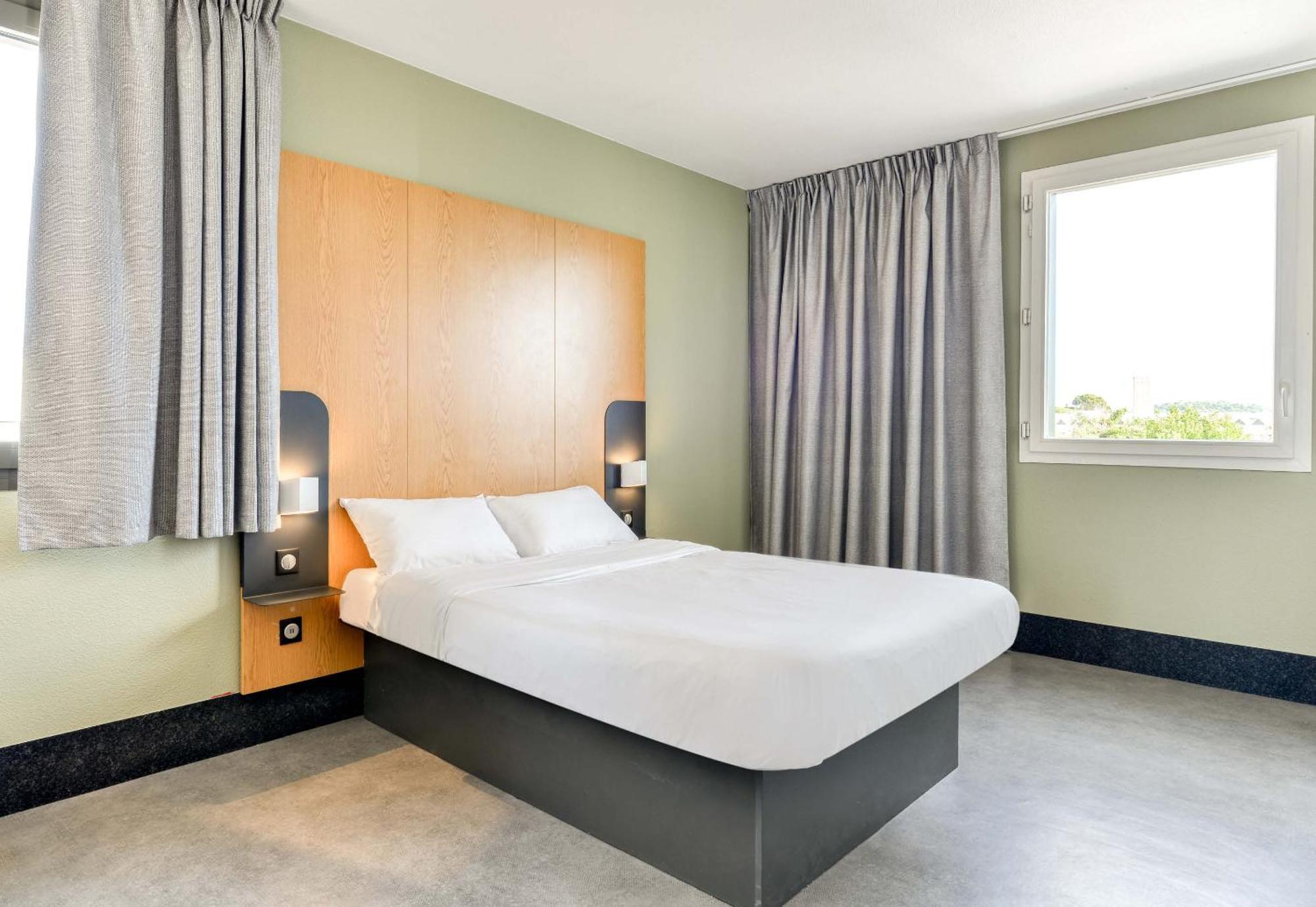 B&B Hotel Montpellier Centre Le Millenaire ภายนอก รูปภาพ