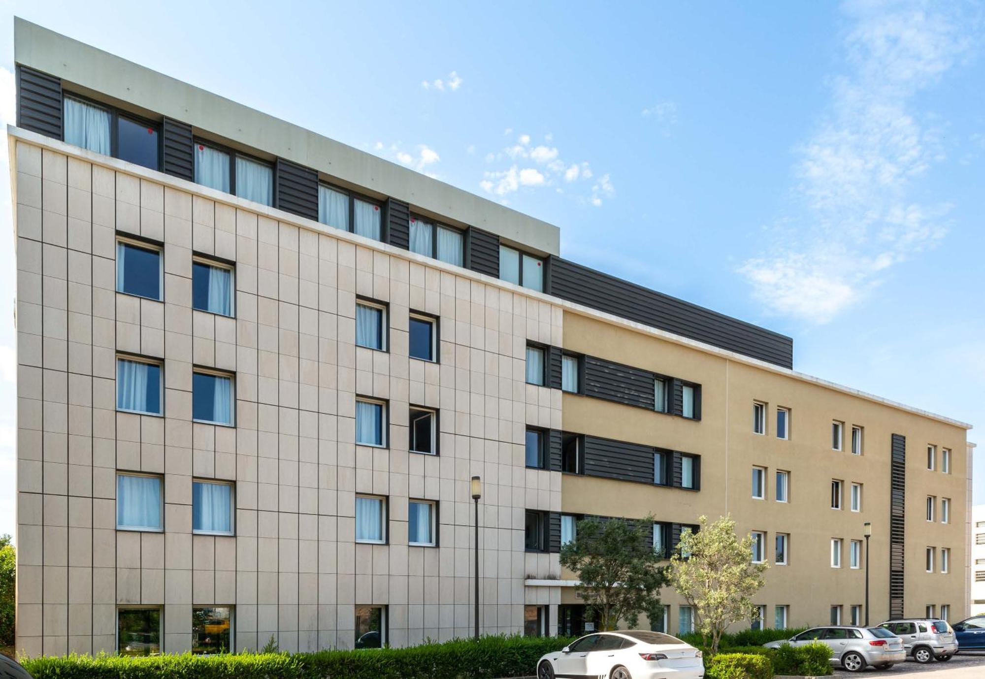 B&B Hotel Montpellier Centre Le Millenaire ภายนอก รูปภาพ