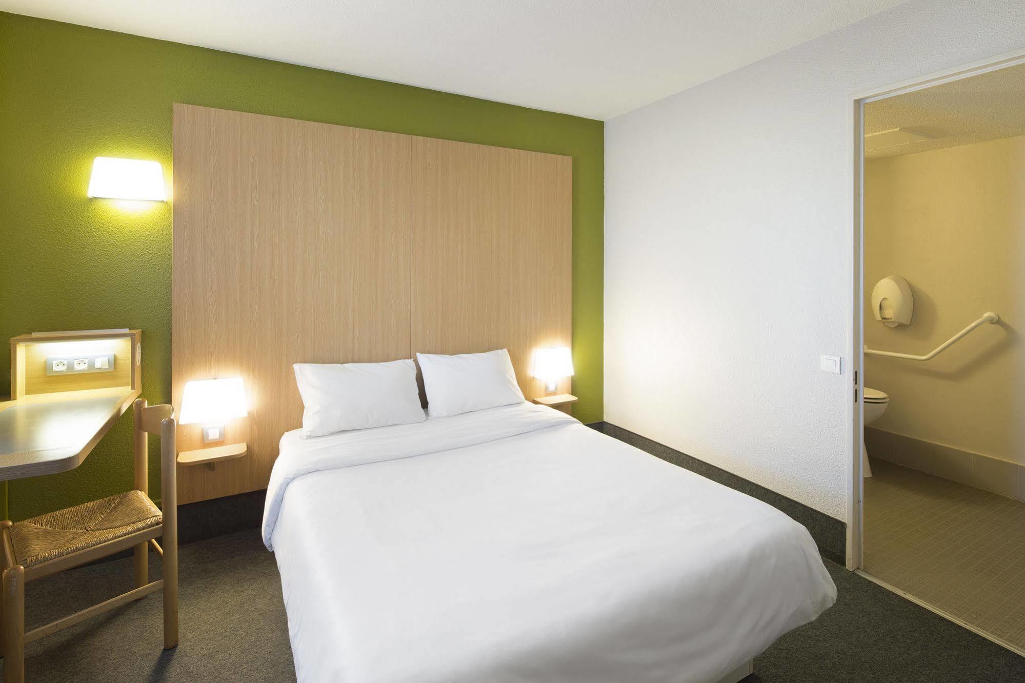 B&B Hotel Montpellier Centre Le Millenaire ภายนอก รูปภาพ
