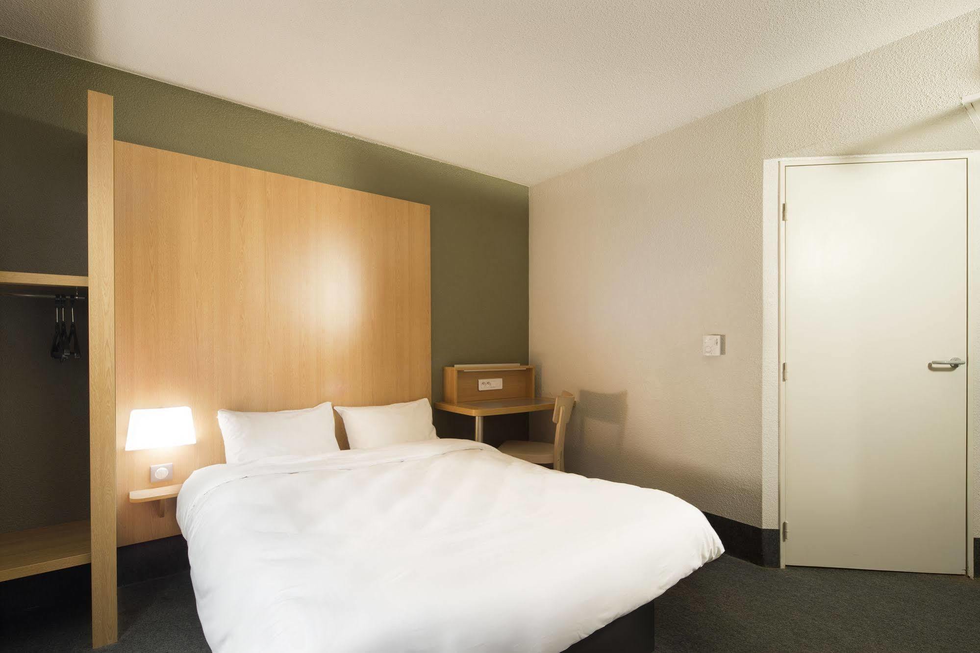 B&B Hotel Montpellier Centre Le Millenaire ภายนอก รูปภาพ